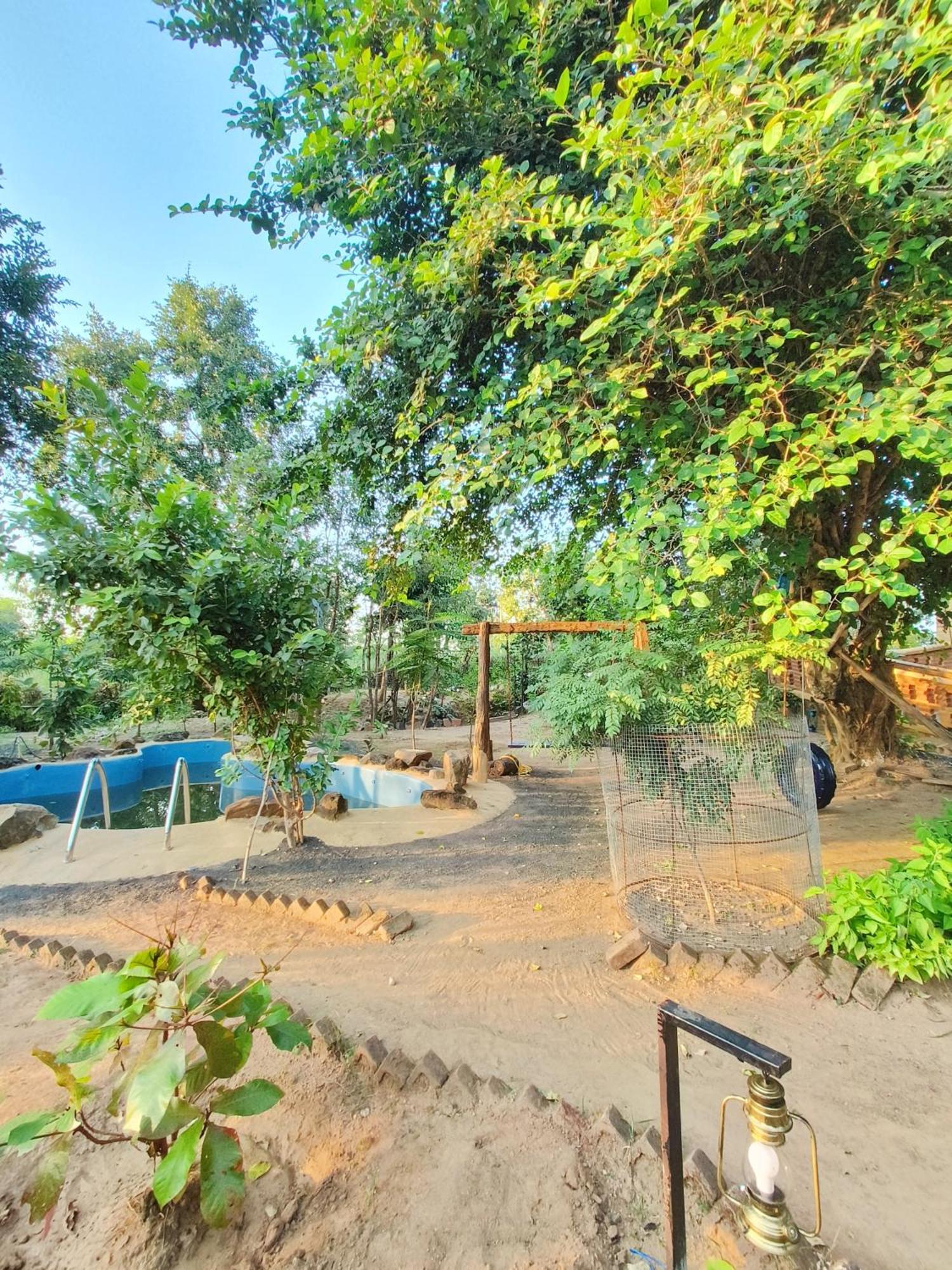 Surwahi Social Ecoestate Kānha Exterior photo