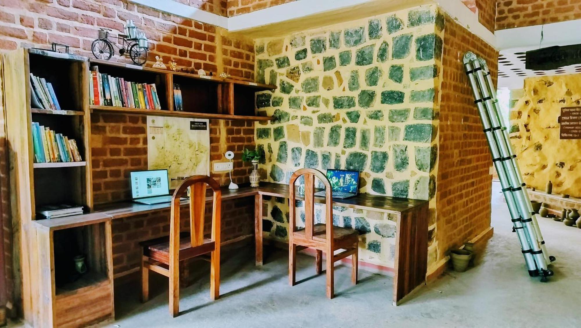 Surwahi Social Ecoestate Kānha Exterior photo